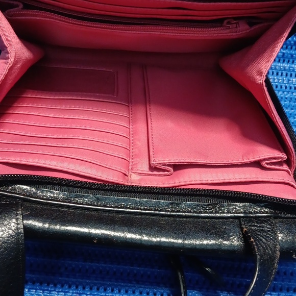 Hobo - Picture 5 of 14